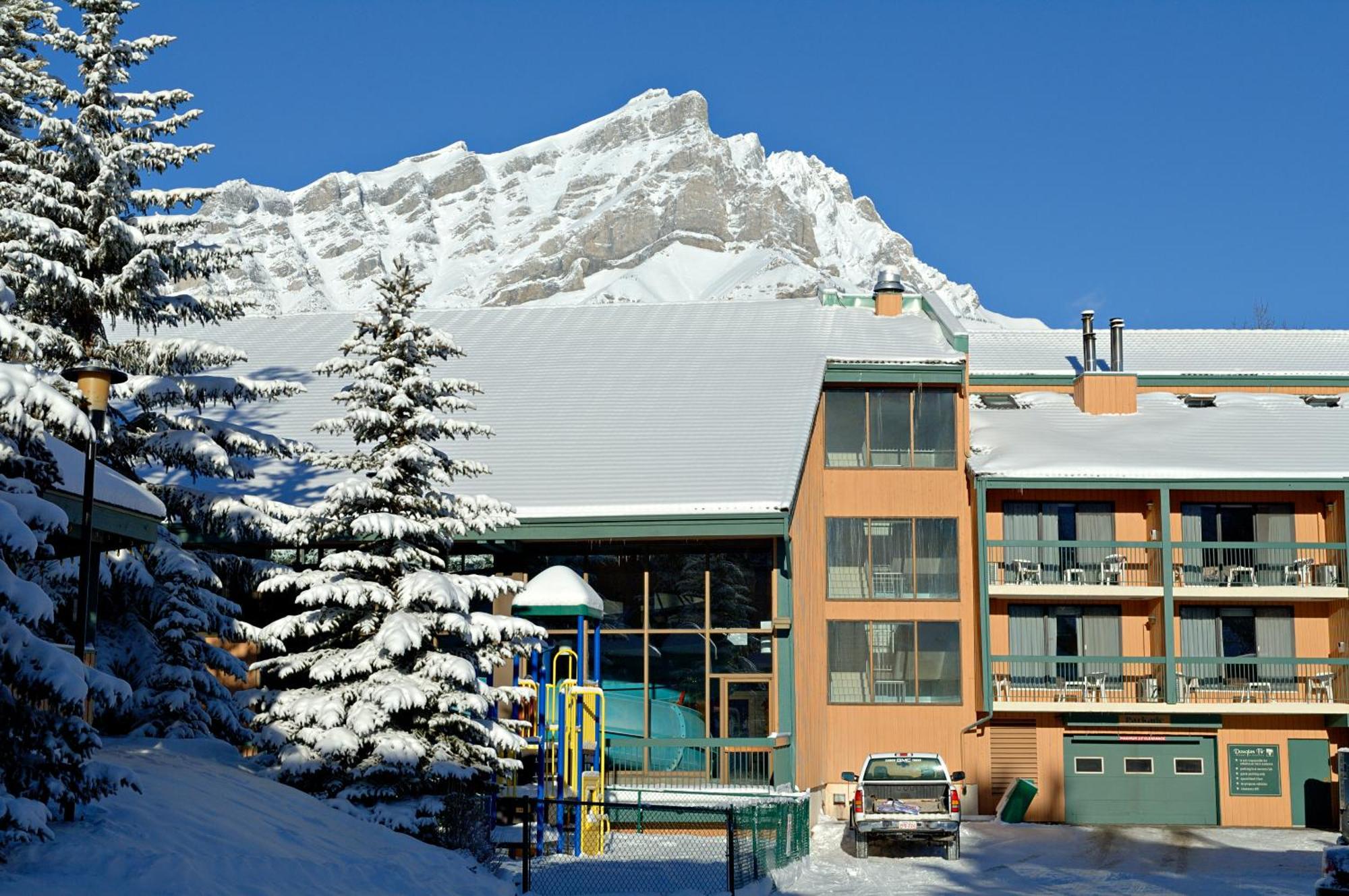 Douglas Fir Resort & Chalets Banff Exterior photo