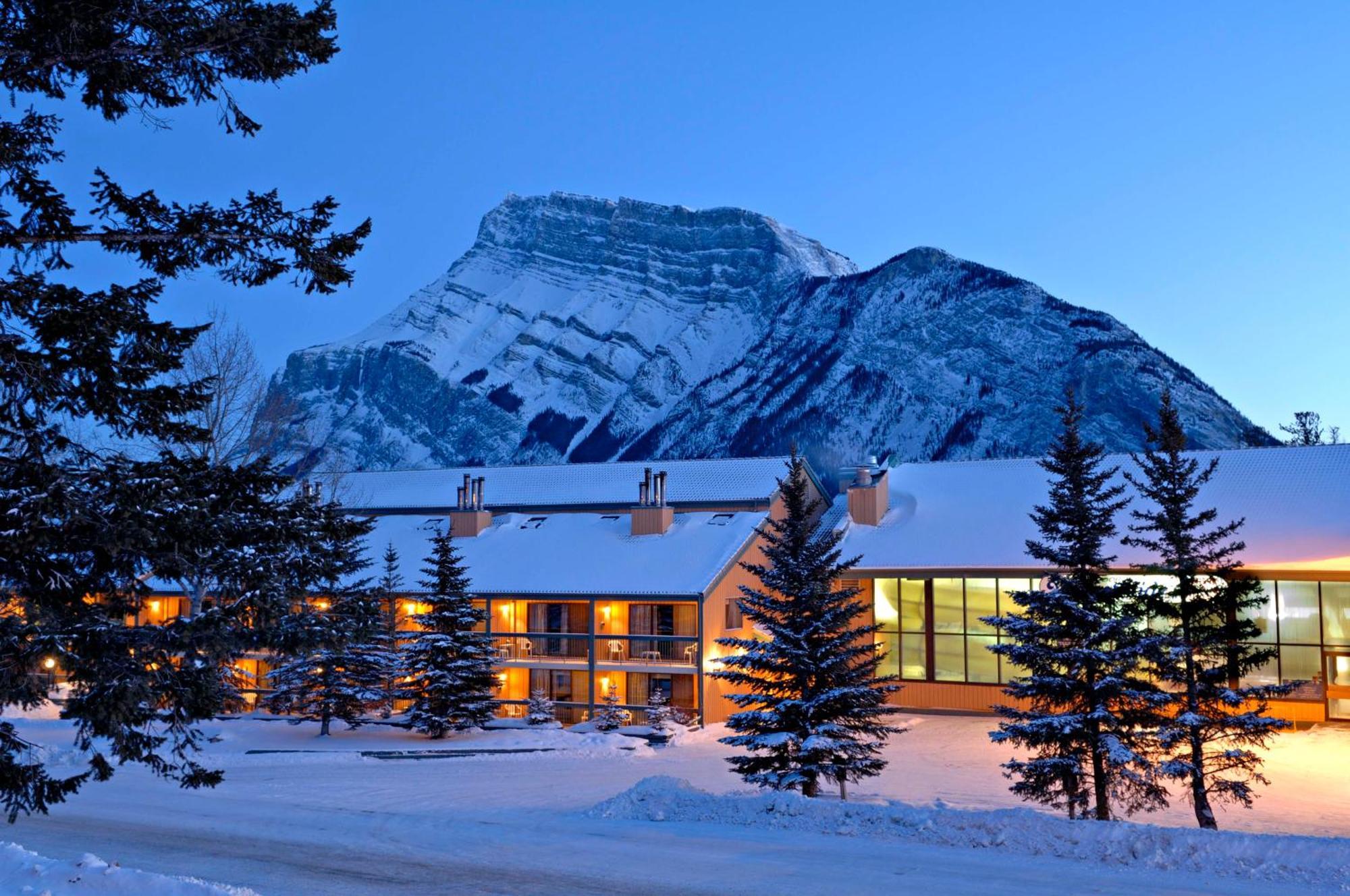 Douglas Fir Resort & Chalets Banff Exterior photo